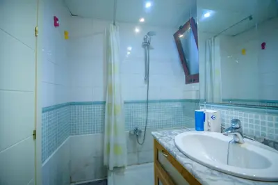Un baño de Mediterranea 3 Vera Playa Jardines tus momentos junto al mar