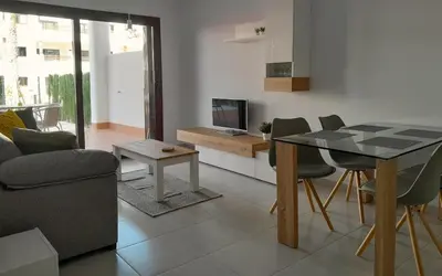 Una televisión o centro de entretenimiento en Shuske
