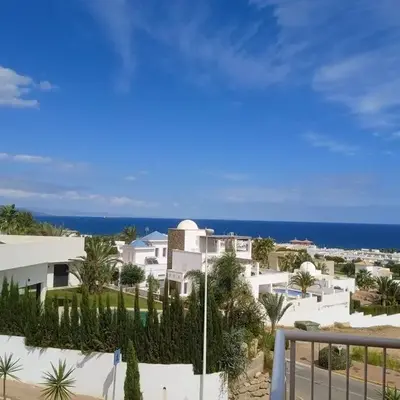Estupendo apartamento con vistas directas al mar