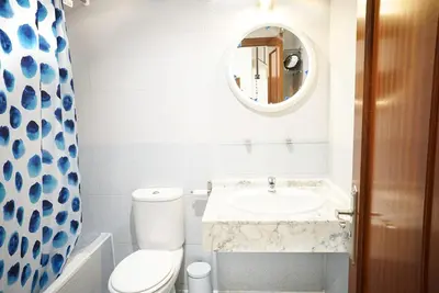Un baño de Piscina playa y relax en familia