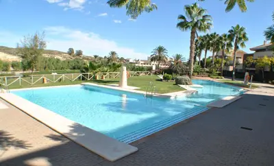 Piscina en o cerca de Apartamento con jardín privado y vistas al lago,Valle del Este Golf Agv