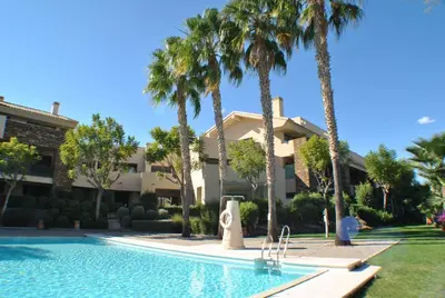 Piscina en o cerca de Apartamento con jardín privado y vistas al lago,Valle del Este Golf Agv