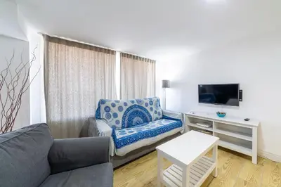 Una televisión o centro de entretenimiento en AlmeriaSuite Mojacar Playa