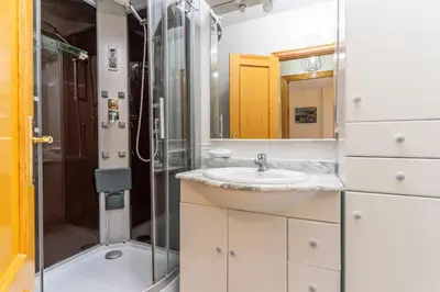 Un baño de Casa Eloriou - San José