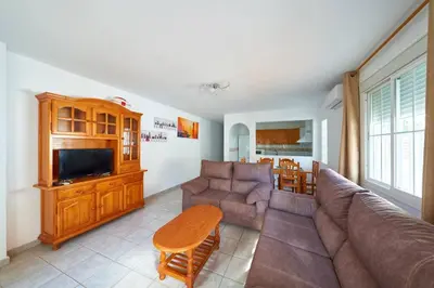 Una televisión o centro de entretenimiento en Vargas Grande
