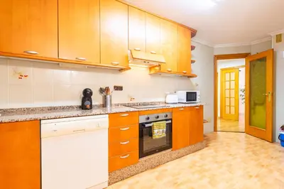 Una cocina o zona de cocina en Plaza España y Playa La Colonia - by Aloha Palma
