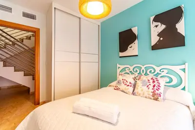Cama o camas de una habitación en Playa de Levante, Céntrico y Parking - by Aloha Palma