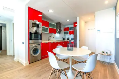 Una cocina o zona de cocina en Apartamento Pura Vida! Vistas al mar, playa a 5 min. Terraza, WiFi y A/A.