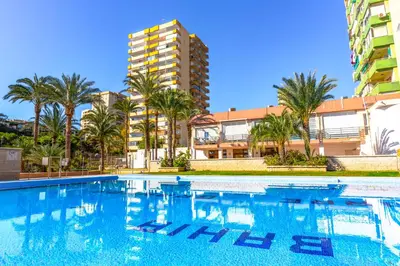 Piscina en o cerca de Apartamento Pura Vida! Vistas al mar, playa a 5 min. Terraza, WiFi y A/A.