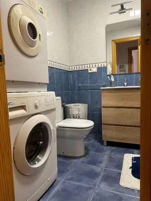 Un baño de Apartamento Brisa junto al mar