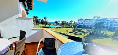 Un balcón o terraza de Apartamento 1 habitación con vistas al mar Jardines de Nuevo Vera