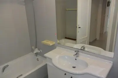 Un baño de Piso en Águilas-playa Montiel