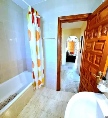 Un baño de Apartamento de 1 dormitorio Vera Coast Vera playa 550 m de la playa