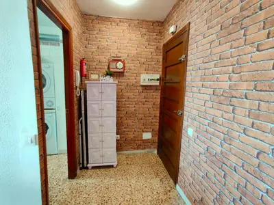 Plano de Piso cerca Playa con 2 duchas y 5 Aires Acondicionados