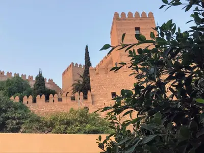 Plano de Casita la paloma bonita del pescador hasta 5 personas en el casco antiguo la médina centro almeria bajo alcazaba terraza buena vista parking privado y sabanas en opción
