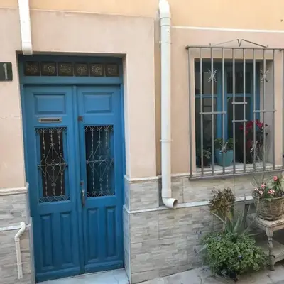Casita la paloma bonita del pescador hasta 5 personas en el casco antiguo la médina centro almeria bajo alcazaba terraza buena vista parking privado y sabanas en opción