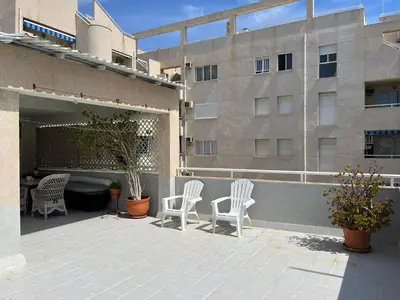 Un balcón o terraza de Ático en terrazas de Garrucha con vistas al mar.