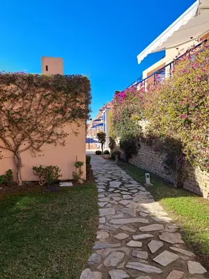 Jardín al aire libre en roomwithview casa marco