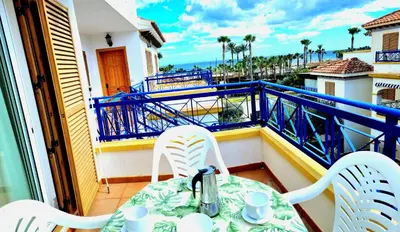 Un balcón o terraza de Apartamento dos dormitorios Veramar 5 1ª línea de playa con vistas al mar
