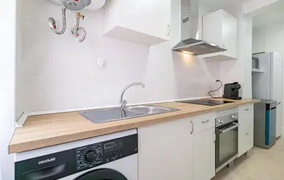 Una cocina o zona de cocina en Apartamento En Almería