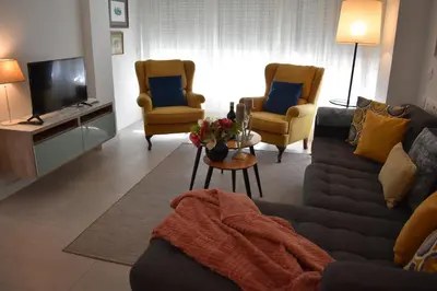 Una televisión o centro de entretenimiento en Precioso piso en el centro de Almeria