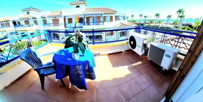Un balcón o terraza de Ático vistas al mar con dos terrazas Veramar 5 en 1ª línea de playa