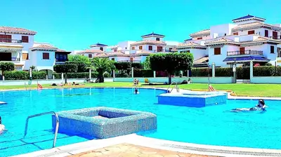 Piscina en o cerca de Ático vistas al mar con dos terrazas Veramar 5 en 1ª línea de playa