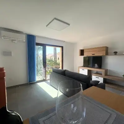 Apartamento en Vera Playa con piscina junto al Mar