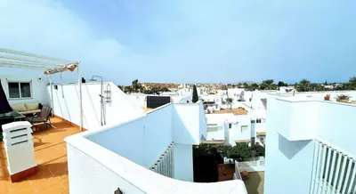 Un balcón o terraza de Atico en Puerto Rey Urbanizacion La Aldea