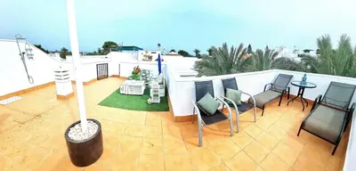 Un balcón o terraza de Atico en Puerto Rey Urbanizacion La Aldea