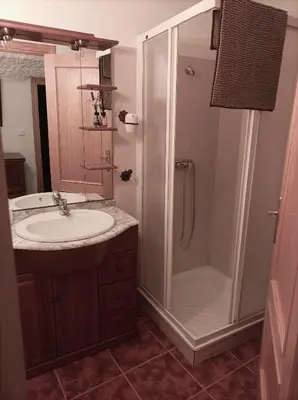 Un baño de Cueva la Trapera