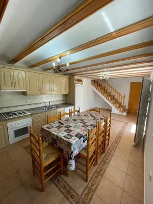 Una cocina o zona de cocina en Casa Rural Las Cales