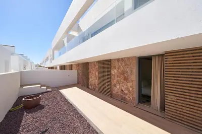 Un balcón o terraza de aguarosa