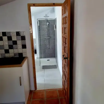 Un baño de Casa Naturista Con Vistas