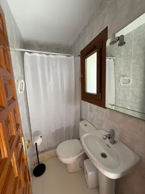 Un baño de Duplex Olimp Vera Costa