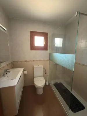 Un baño de Villa Salitre, urbanización Vera Coast