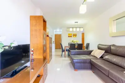 Una televisión o centro de entretenimiento en Brisas Almerimar R&R