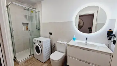 Un baño de Sal y Mar Apartment - Playa de Almeria - Centro de Almeria