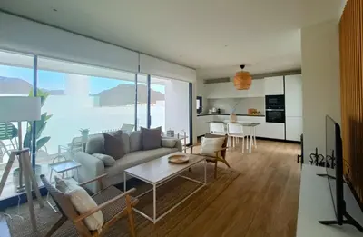 Una cocina o zona de cocina en San José Suites 3 Hab, Piscina, solárium y WiFi
