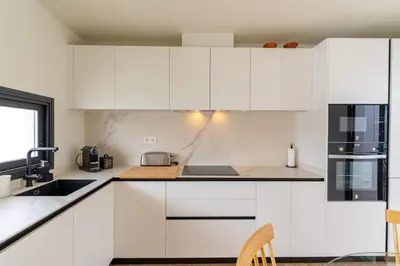 Una cocina o zona de cocina en San José Suites 3 Hab, Piscina, solárium y WiFi