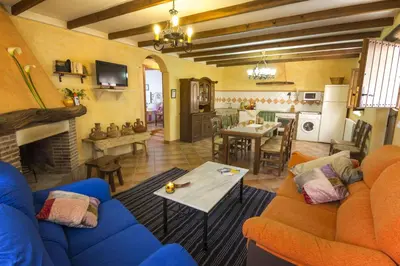 Una cocina o zona de cocina en casa familiar matasiete - with swimming pool