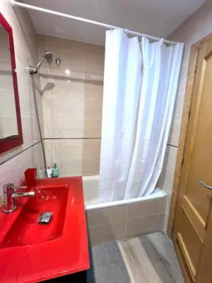 Un baño de Ático con vistas al mar