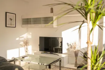 Una televisión o centro de entretenimiento en Piso Centro de Almería