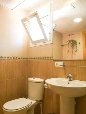 Un baño de Asuncion Paraiso de Vera