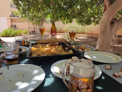 Comida en o cerca de este apartamento