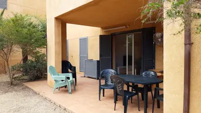 Un patio o zona al aire libre en Linaria