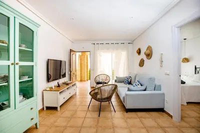 Una televisión o centro de entretenimiento en Elegant Apartment in Vera