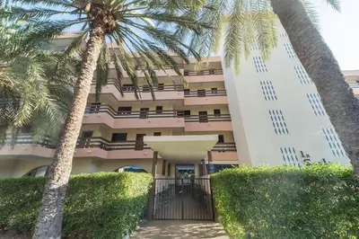 Edificio en el que se encuentra el apartamento