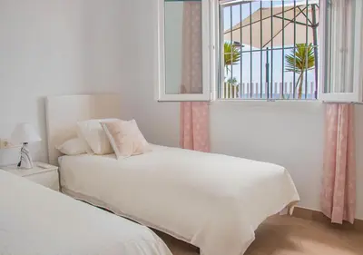 Cama o camas de una habitación en MojacarProperty, Casa Luisa 1ª Línea de Playa