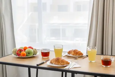 Comida en o cerca de este apartamento